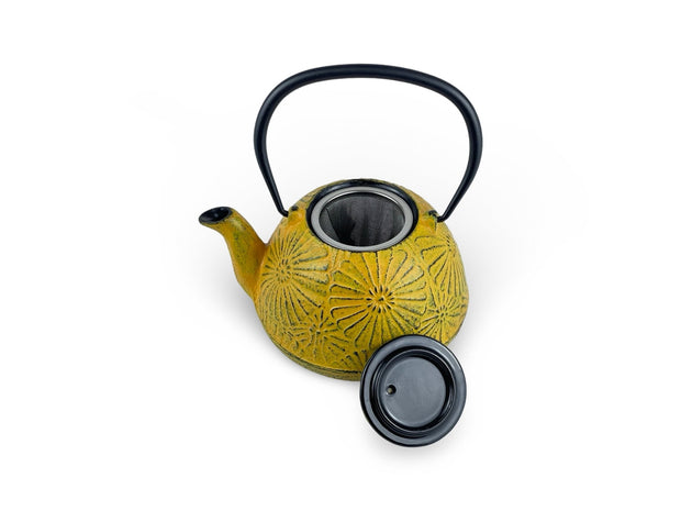 Japanese Taiyo Yellow Cast Iron Tetsubin Teapot - Shizen Cha