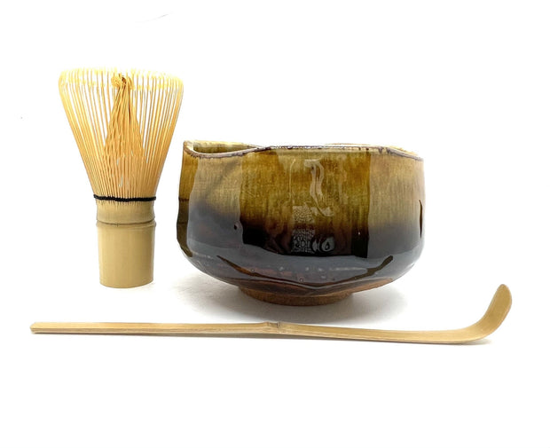 https://shizencha.com/cdn/shop/products/japanese-handcrafted-tsuchi-brown-matcha-chawan-bowl-set-808539_620x.jpg?v=1634302151